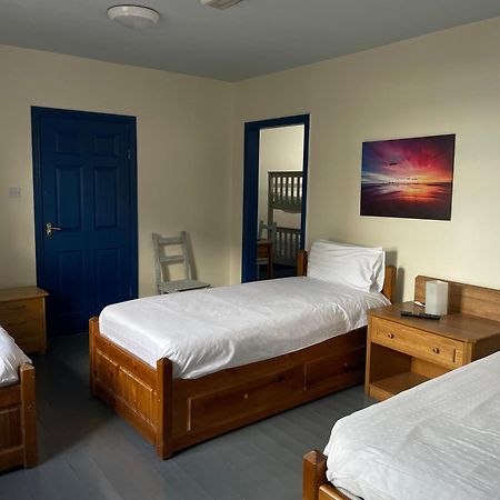 Coastguard Lodge Hostel At Tigh Tp Glaise Bheag ภายนอก รูปภาพ