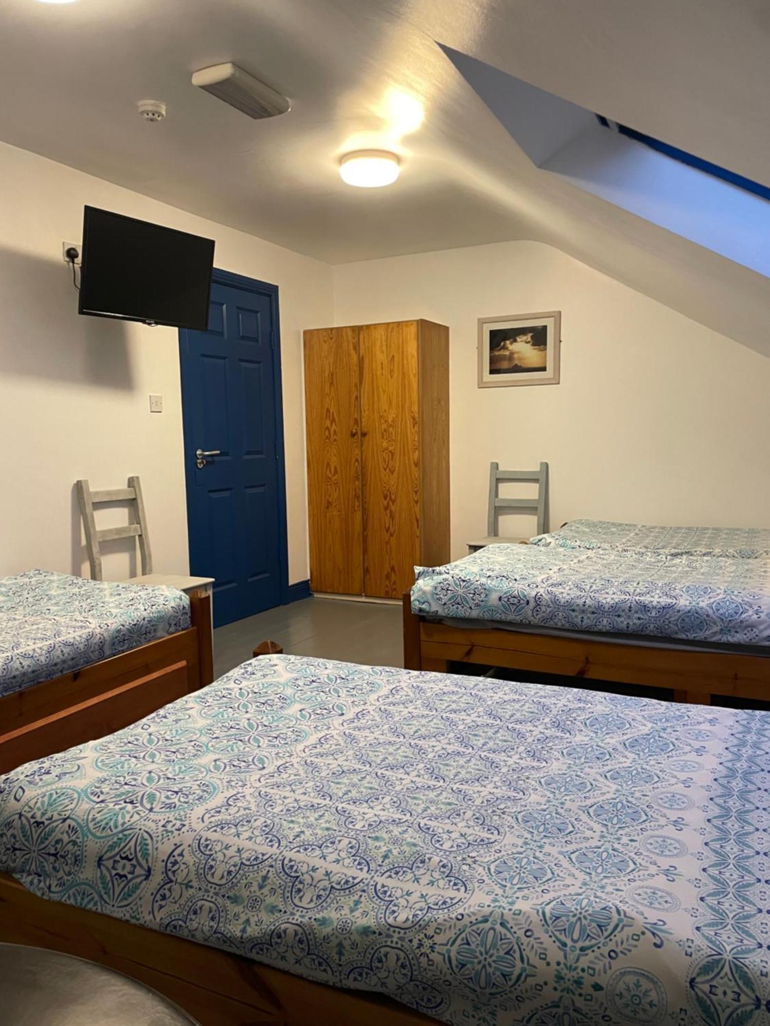 Coastguard Lodge Hostel At Tigh Tp Glaise Bheag ภายนอก รูปภาพ