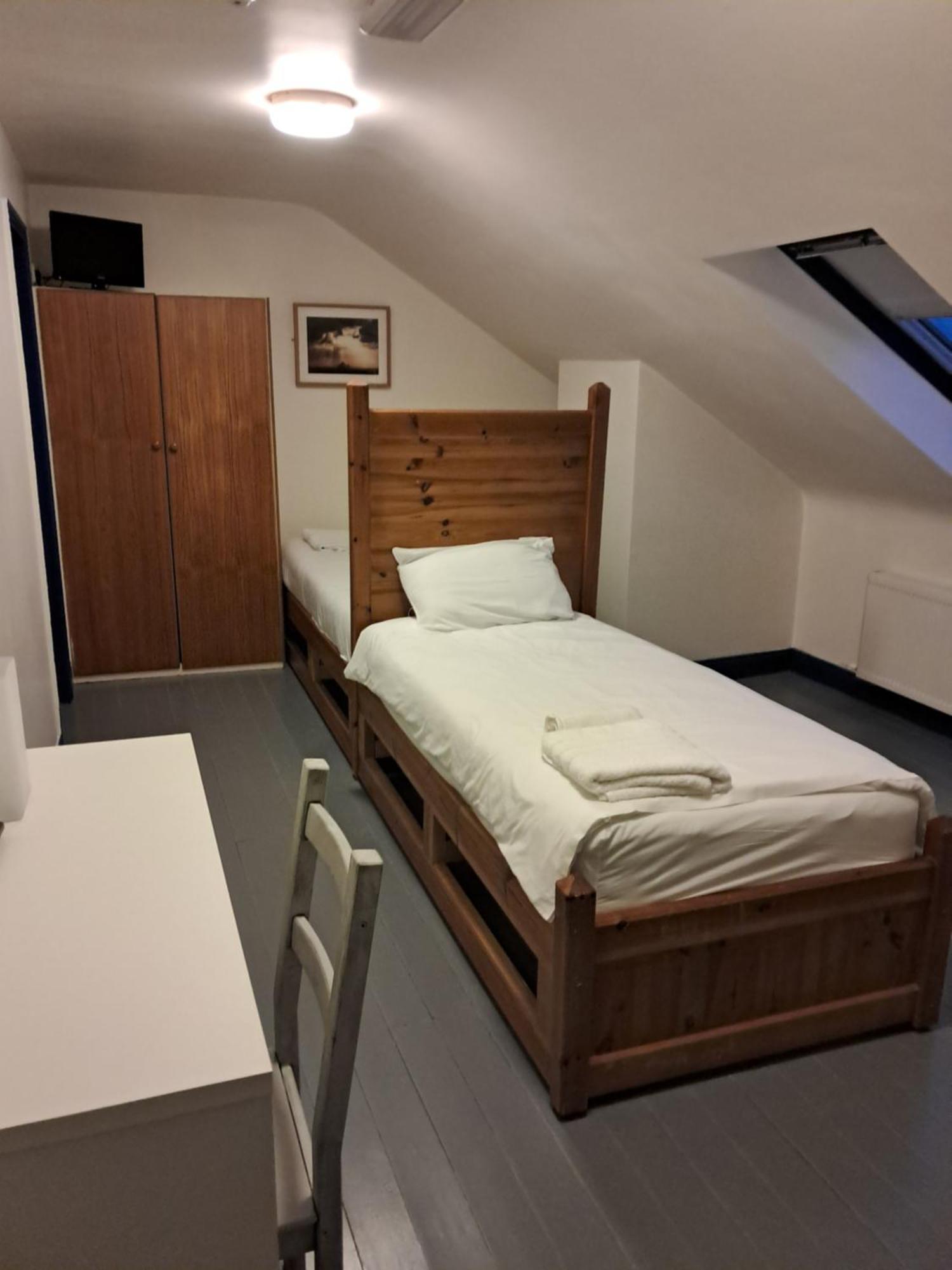 Coastguard Lodge Hostel At Tigh Tp Glaise Bheag ภายนอก รูปภาพ